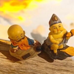 Asian Monk Kung Fu Shaolin Figurines Multicolor Decor Set